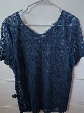 Like New 14th & Union sheer lace t-shirt in teal size x-large